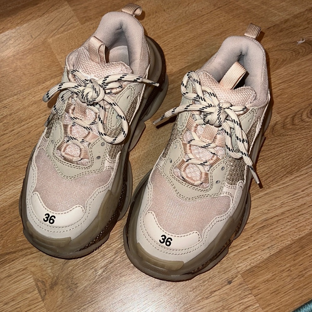 Balenciaga WOMEN'S TRIPLE S CLEAR SOLE SNEAKER IN BROWN sz 36